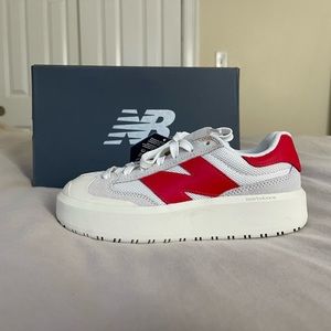 New Balance 302 Red   Women’s 6, Men 4.5